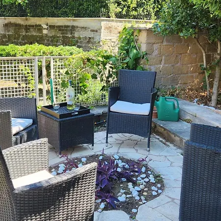 Chez Nous-2